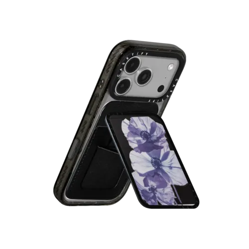 Lilac Poppy | Snappy Cardholder Stand / Snappy Cardholder Stand MagSafe Compatible / Black | Image 3