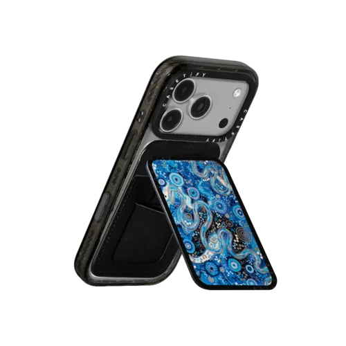 Deep as the Ocean | Snappy Cardholder Stand / Snappy Cardholder Stand MagSafe Compatible / Black | Image 3