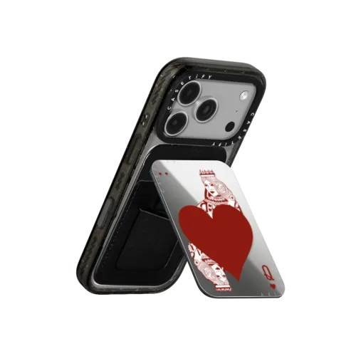 Queen Of Heart | Snappy Cardholder Stand / Snappy Mirror Cardholder Stand MagSafe Compatible / Silver | Image 3