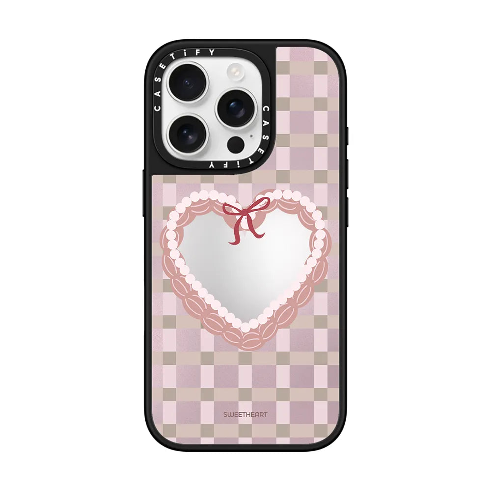 Sweetheart checkered case | Image 1
