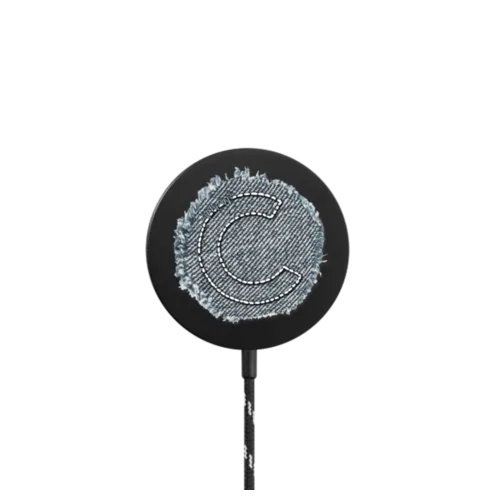 Denim Manifesto PowerThru Magnetic Wireless Charger |   / PowerThru Magnetic Wireless Charger MagSafe Compatible / Black | Image 1