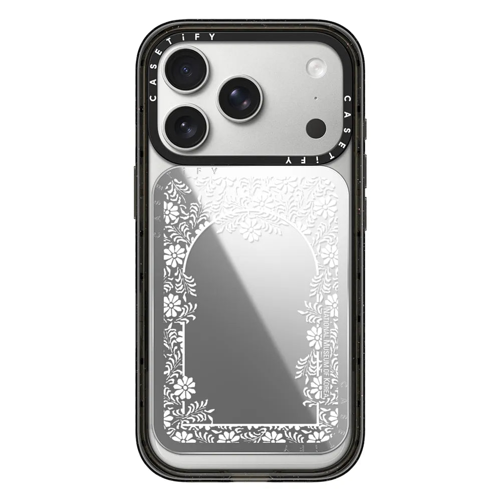 NMK Chrysanthemum Scroll Snappy Cardholder Stand | Image 1